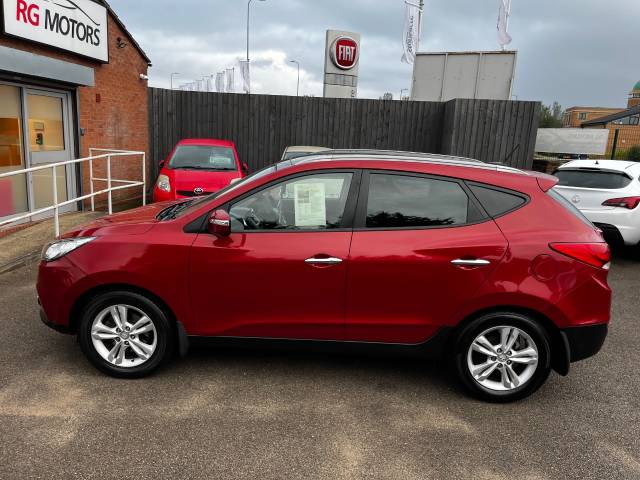 2011 Hyundai ix35 1.7 CRDi Premium Red 5dr 2WD Estate, Nice Spec