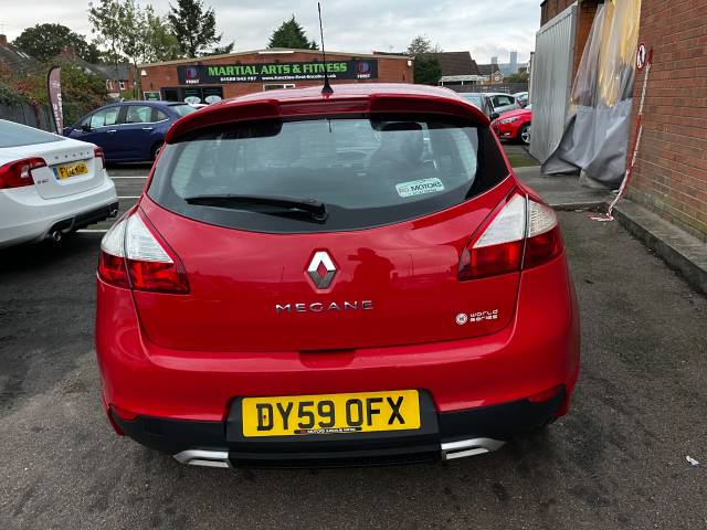 2009 Renault Megane 1.6 16V 110 Dynamique Red 5dr Hatch, PX Welcome
