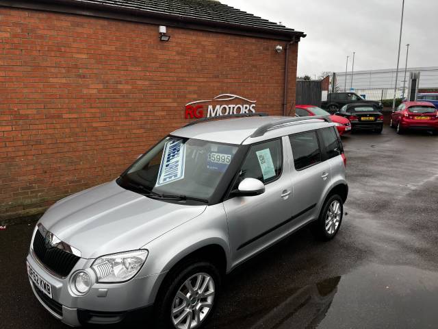 Skoda Yeti 2.0 TDI CR [140] Elegance 4x4 Silver 5dr MPV Hatchback Diesel Silver