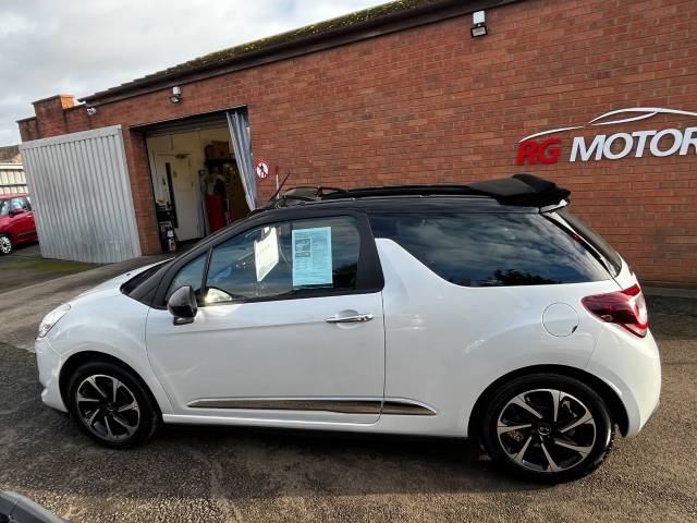 2016 Ds Ds 3 1.6 BlueHDi Elegance White 2dr Cabriolet, £0 TAX, 80 MPG, 1 OWNER