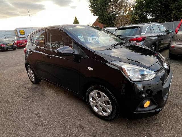 2014 Hyundai i10 1.0 SE Black 5dr Hatch, £20 TAX, 68 MPG, 1 OWNER