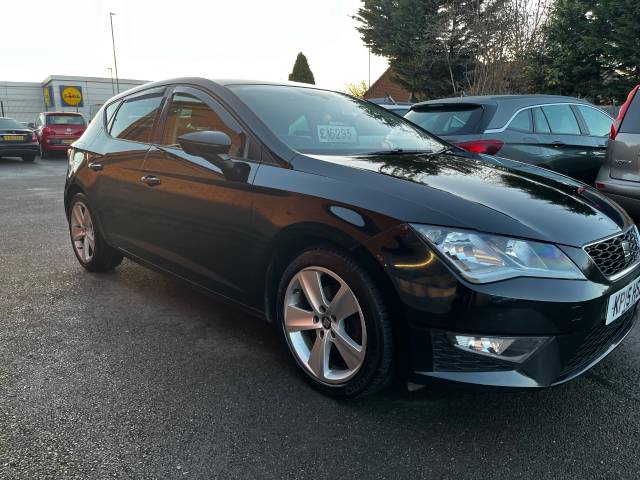 2015 SEAT Leon 2.0 TDI FR Black 5dr Hatch, £20 TAX, 68 MPG