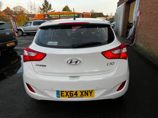 2014 Hyundai i30 1.6 CRDi Blue Drive Active White 5dr Hatch £0 TAX 76 MPG