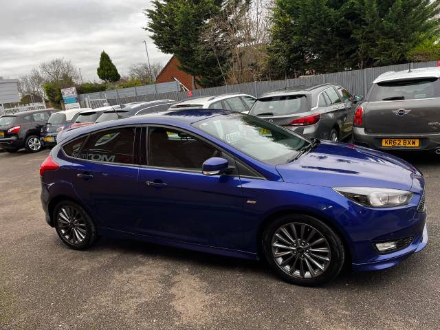 2017 Ford Focus 1.0 EcoBoost 125 ST-Line Blue 5dr Hatch