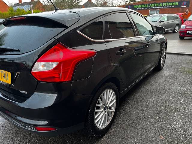 2012 Ford Focus 1.0 EcoBoost Zetec Black 5dr Hatch