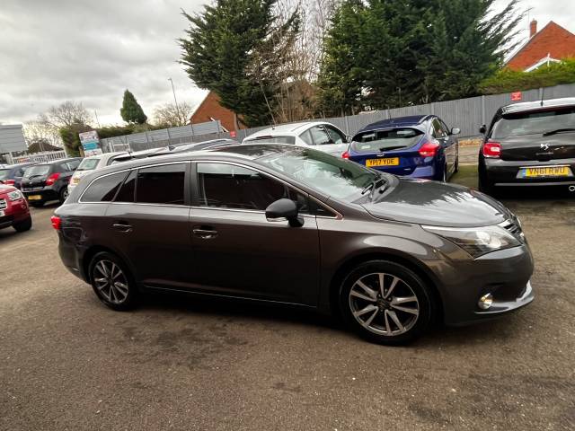 2014 Toyota Avensis 2.0 D-4D Icon Business Edition Grey 5dr Estate