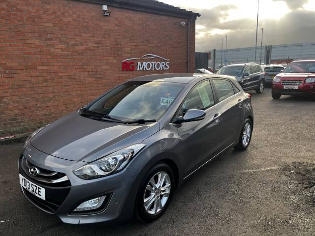 Hyundai i30 1.6 CRDi [128] Blue Drive Style Grey 5dr Hatch Hatchback Diesel Grey