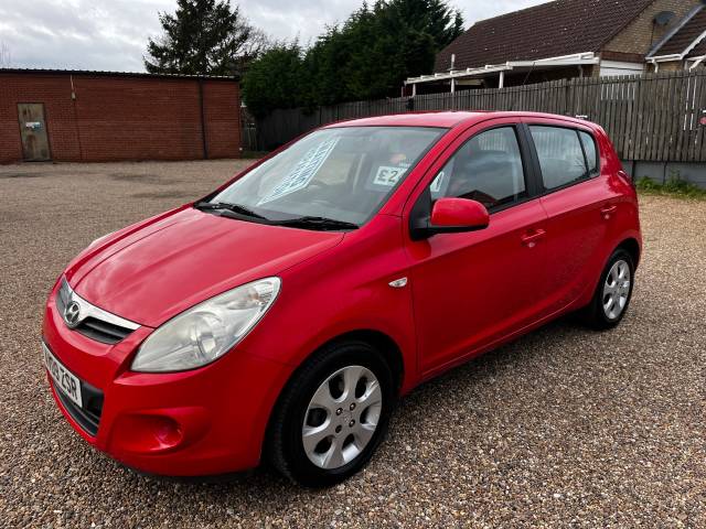 2009 Hyundai i20 1.4 Comfort Red 5dr Hatch