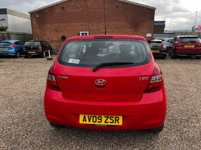 2009 Hyundai i20 1.4 Comfort Red 5dr Hatch