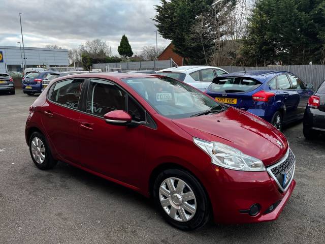 2012 Peugeot 208 1.2 VTi Access+ Red 5dr Hatch, £20 TAX, 62 MPG