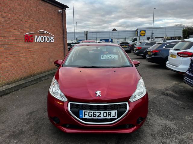 2012 Peugeot 208 1.2 VTi Access+ Red 5dr Hatch, £20 TAX, 62 MPG