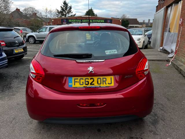 2012 Peugeot 208 1.2 VTi Access+ Red 5dr Hatch, £20 TAX, 62 MPG