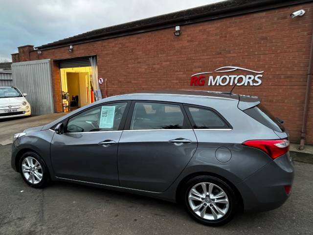 2014 Hyundai i30 1.6 CRDi [128] Blue Drive Style Nav 5dr Estate