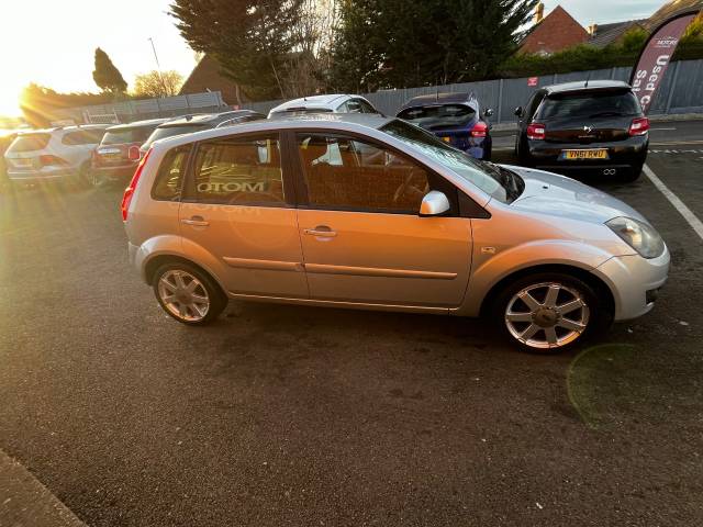 2008 Ford Fiesta 1.4 16v Zetec Silver 5dr Hatch