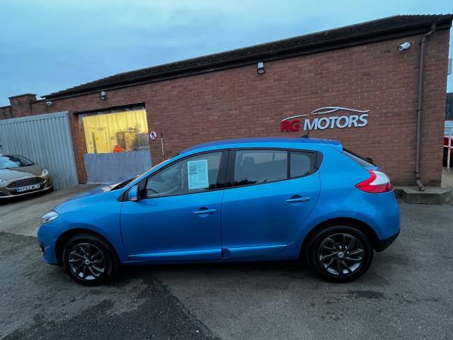 2014 Renault Megane 1.5 dCi Dynamique TomTom Energy Blue 5dr