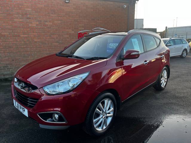 Hyundai ix35 2.0 CRDi Premium Red 5dr 2WD Estate Estate Diesel Red