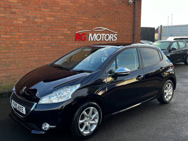 Peugeot 208 1.2 VTi Style Blue 5dr Hatch 62 MPG, £20 TAX, Hatchback Petrol Blue