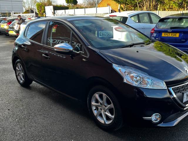 2015 Peugeot 208 1.2 VTi Style Blue 5dr Hatch 62 MPG, £20 TAX,