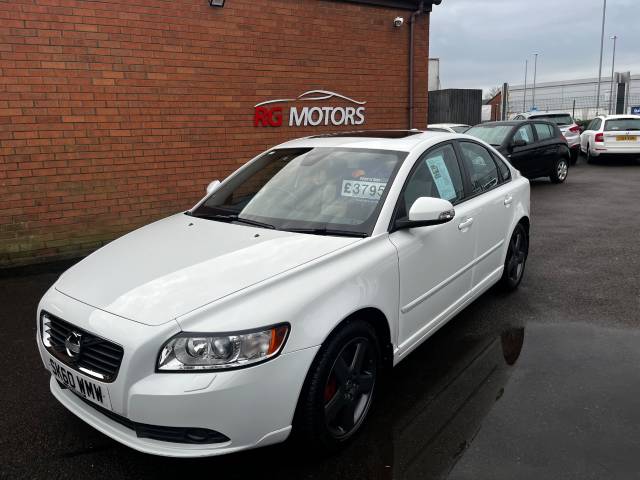 Volvo S40 2.0 D4 [177] SE Lux 4dr Saloon Diesel White