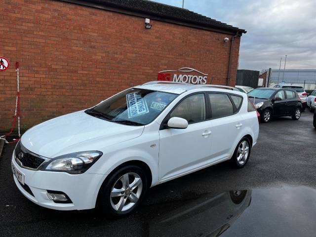 Kia Ceed 1.6 CRDi 2 White 5dr Estate Estate Diesel White