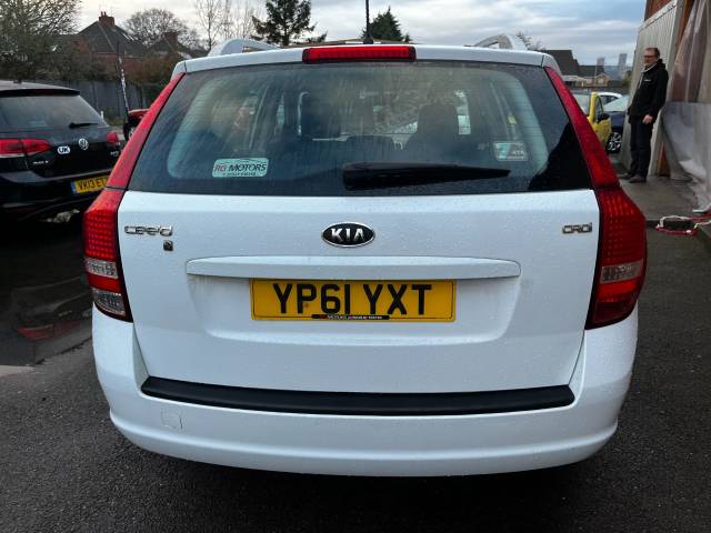 2011 Kia Ceed 1.6 CRDi 2 White 5dr Estate