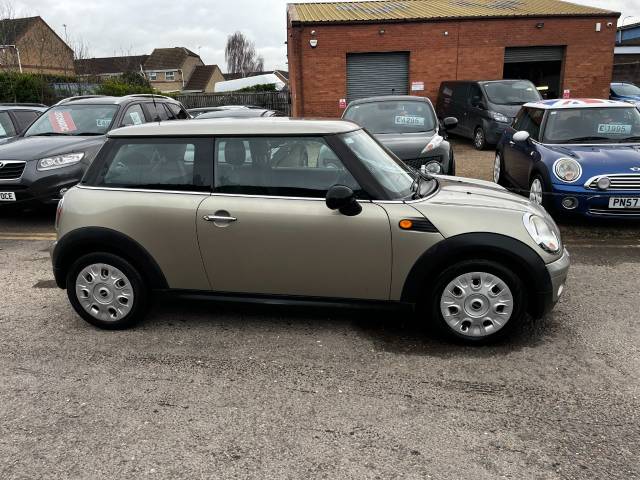 2009 Mini Hatchback 1.4 One Silver 3dr Hatch Only 40k Miles