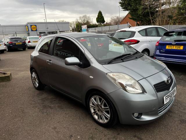 2009 Toyota Yaris 1.3 VVT-i SR Silver 3dr Hatch