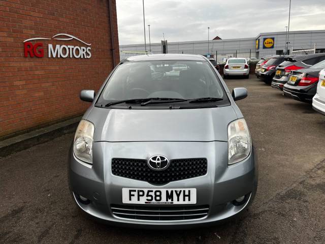 2009 Toyota Yaris 1.3 VVT-i SR Silver 3dr Hatch