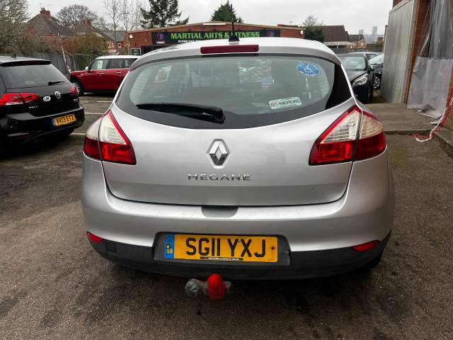 2011 Renault Megane 1.6 16V 110 Dynamique TomTom Silver 5dr Hatch