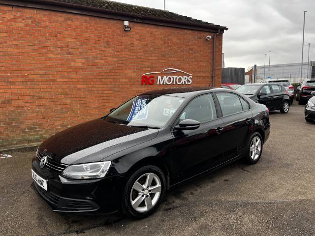 Volkswagen Jetta 1.6 TDI CR Bluemotion Tech SE Black 4dr Saloon Saloon Diesel Black