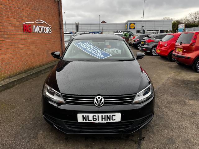 2011 Volkswagen Jetta 1.6 TDI CR Bluemotion Tech SE Black 4dr Saloon