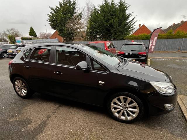 2012 Vauxhall Astra 1.6i 16V Active Black 5dr Hatch, PX WELCOME