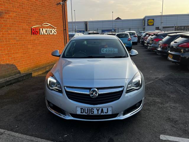 2016 Vauxhall Insignia 1.6 CDTi SRi Nav Black 5dr Hatch,