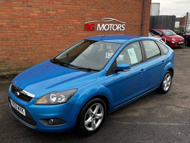 Ford Focus 1.6 Zetec Blue 5dr Hatch, Hatchback Petrol Blue