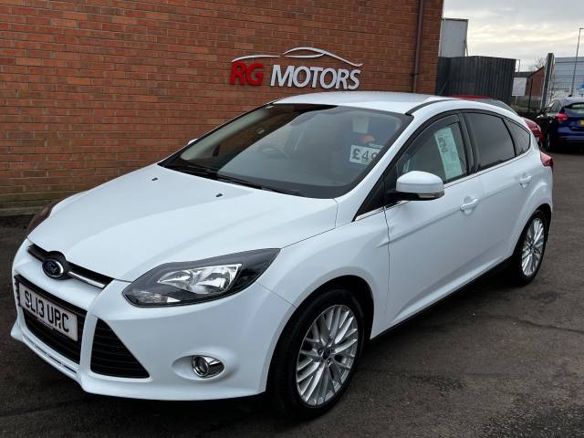 Ford Focus 1.0 EcoBoost Zetec White 5dr Hatch F.S.H. Hatchback Petrol White