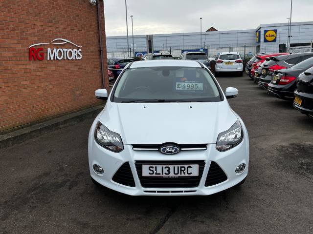 2013 Ford Focus 1.0 EcoBoost Zetec White 5dr Hatch F.S.H.