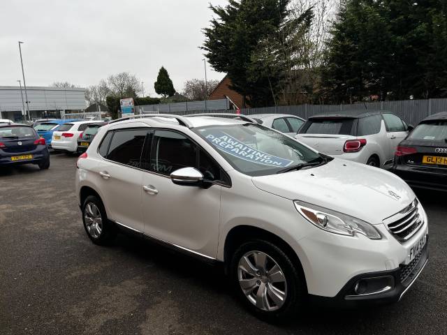 2014 Peugeot 2008 1.2 VTi Allure White 5dr Hatch