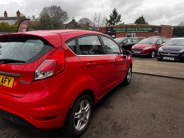 2013 Ford Fiesta 1.0 EcoBoost Zetec Red 5dr Hatch