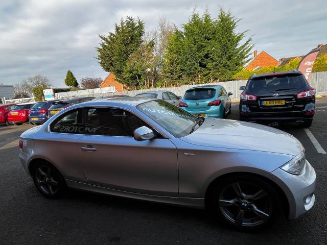 2013 BMW 1 Series 2.0 118d Exclusive Edition Black 2dr Auto Coupe