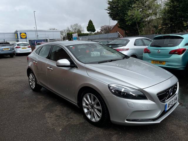 2013 Volvo V40 2.0 D3 SE Lux Nav Silver 5dr Hatch