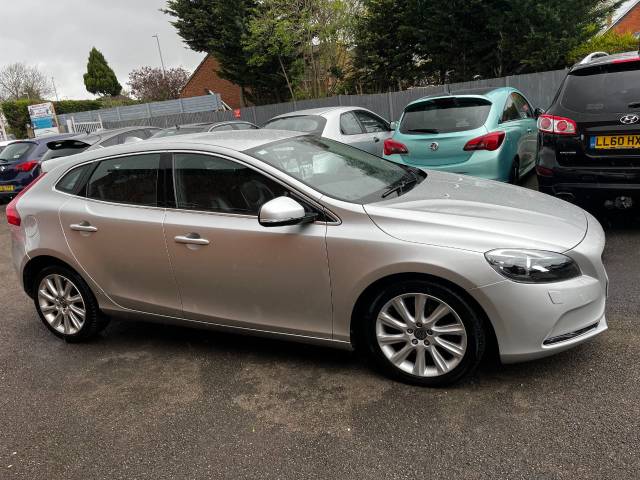 2013 Volvo V40 2.0 D3 SE Lux Nav Silver 5dr Hatch