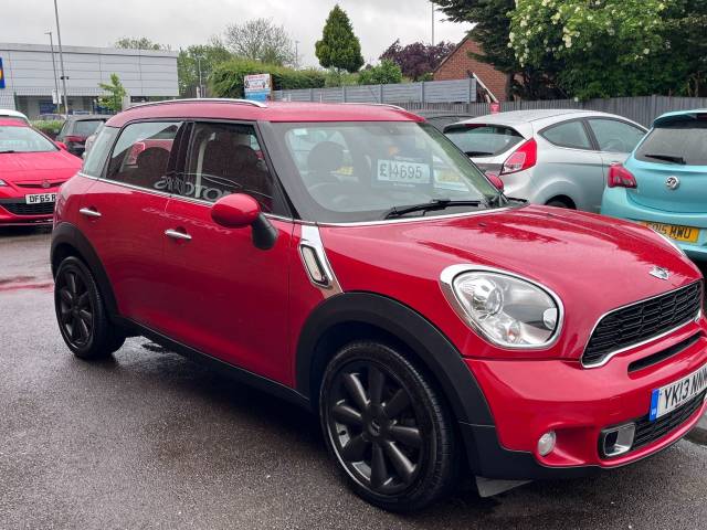 2013 Mini Countryman 2.0 Cooper S D Red 5dr Hatch, NAV, 62 MPG,