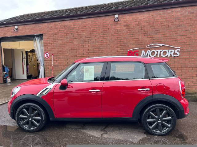 2013 Mini Countryman 2.0 Cooper S D Red 5dr Hatch, NAV, 62 MPG,