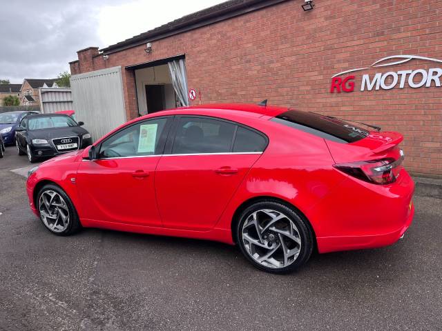 2016 Vauxhall Insignia 1.6 CDTi SRi Vx-line Nav Red 5dr Hatch