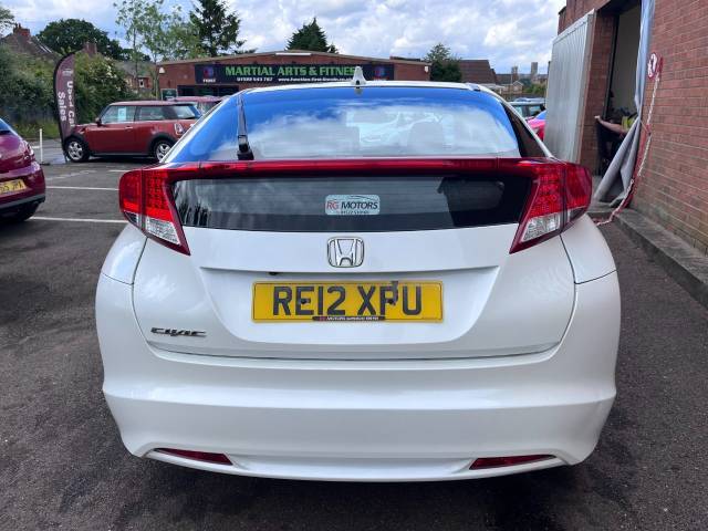 2012 Honda Civic 1.8 i-VTEC ES White 5dr Hatch
