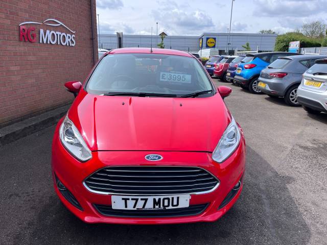 2015 Ford Fiesta 1.25 82 Zetec Red 3dr Hatch