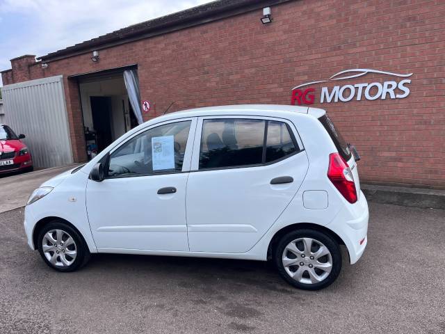 2012 Hyundai i10 1.2 Classic White 5dr Hatch,