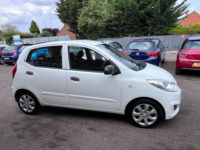2012 Hyundai i10 1.2 Classic White 5dr Hatch,