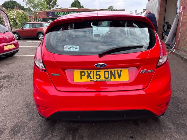 2015 Ford Fiesta 1.0 EcoBoost Zetec Red 5dr Hatch