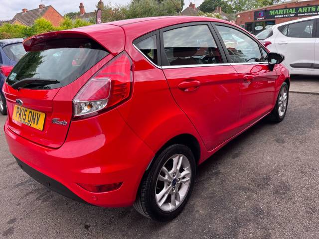 2015 Ford Fiesta 1.0 EcoBoost Zetec Red 5dr Hatch